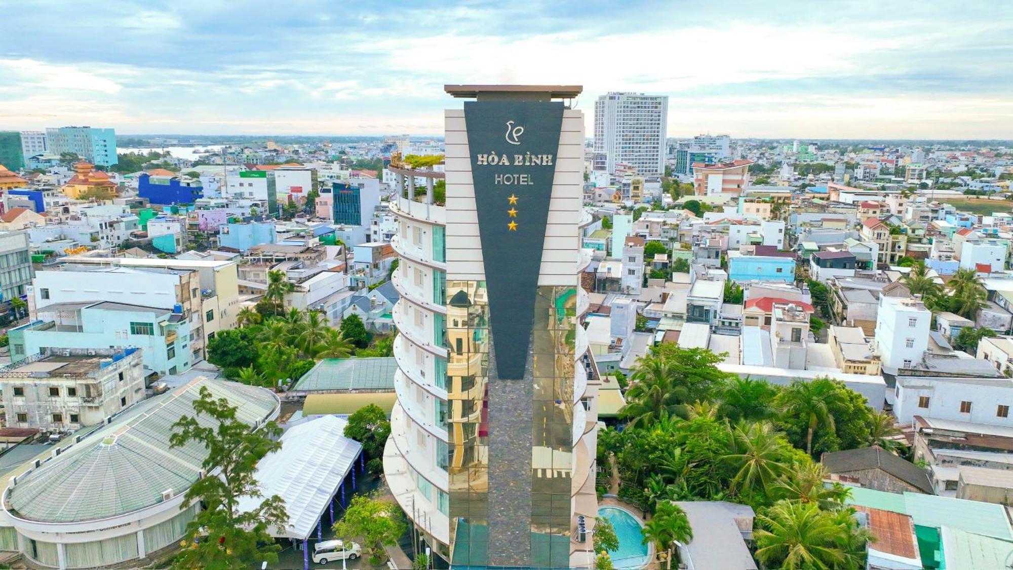 Hoa Binh 1 Hotel Long Xuyên Eksteriør billede