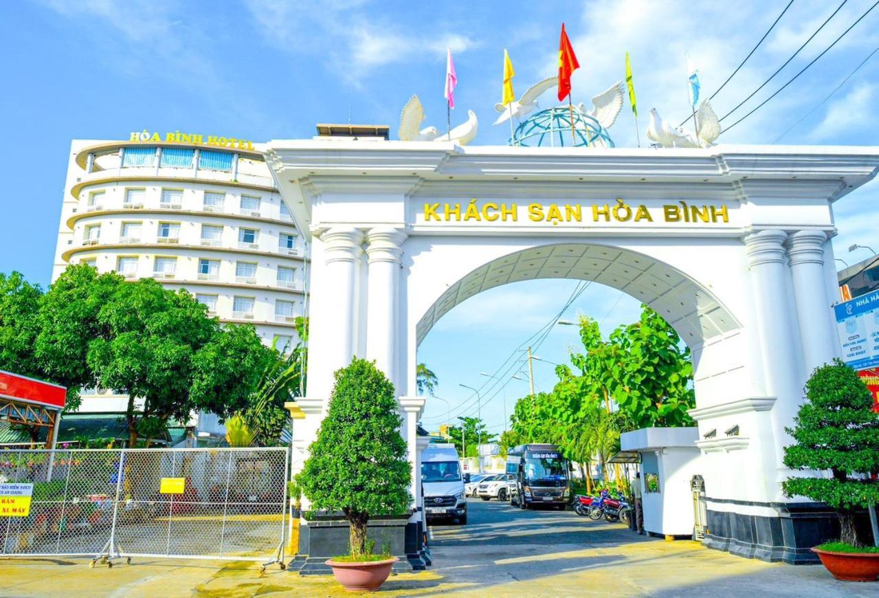 Hoa Binh 1 Hotel Long Xuyên Eksteriør billede