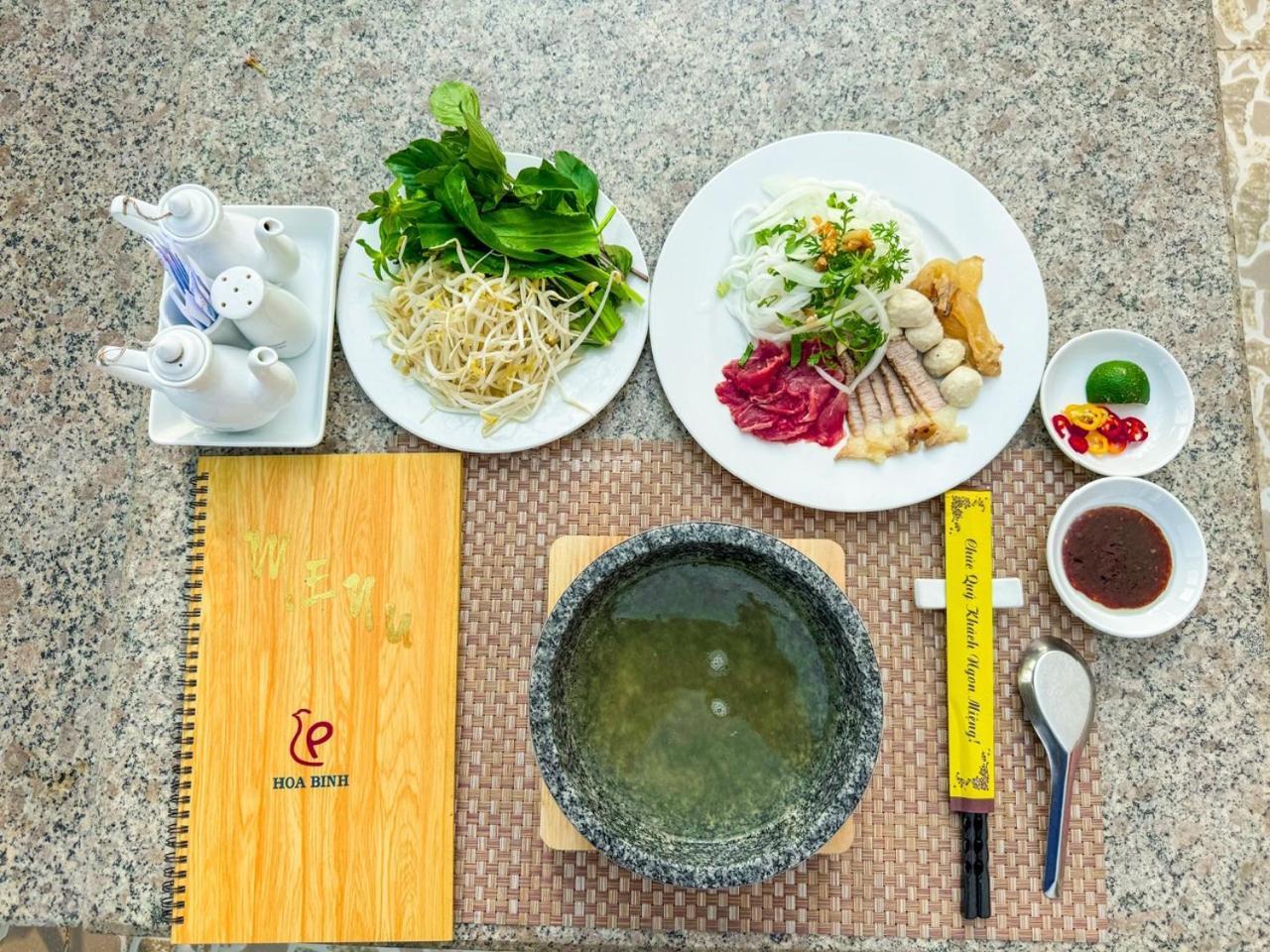 Hoa Binh 1 Hotel Long Xuyên Eksteriør billede