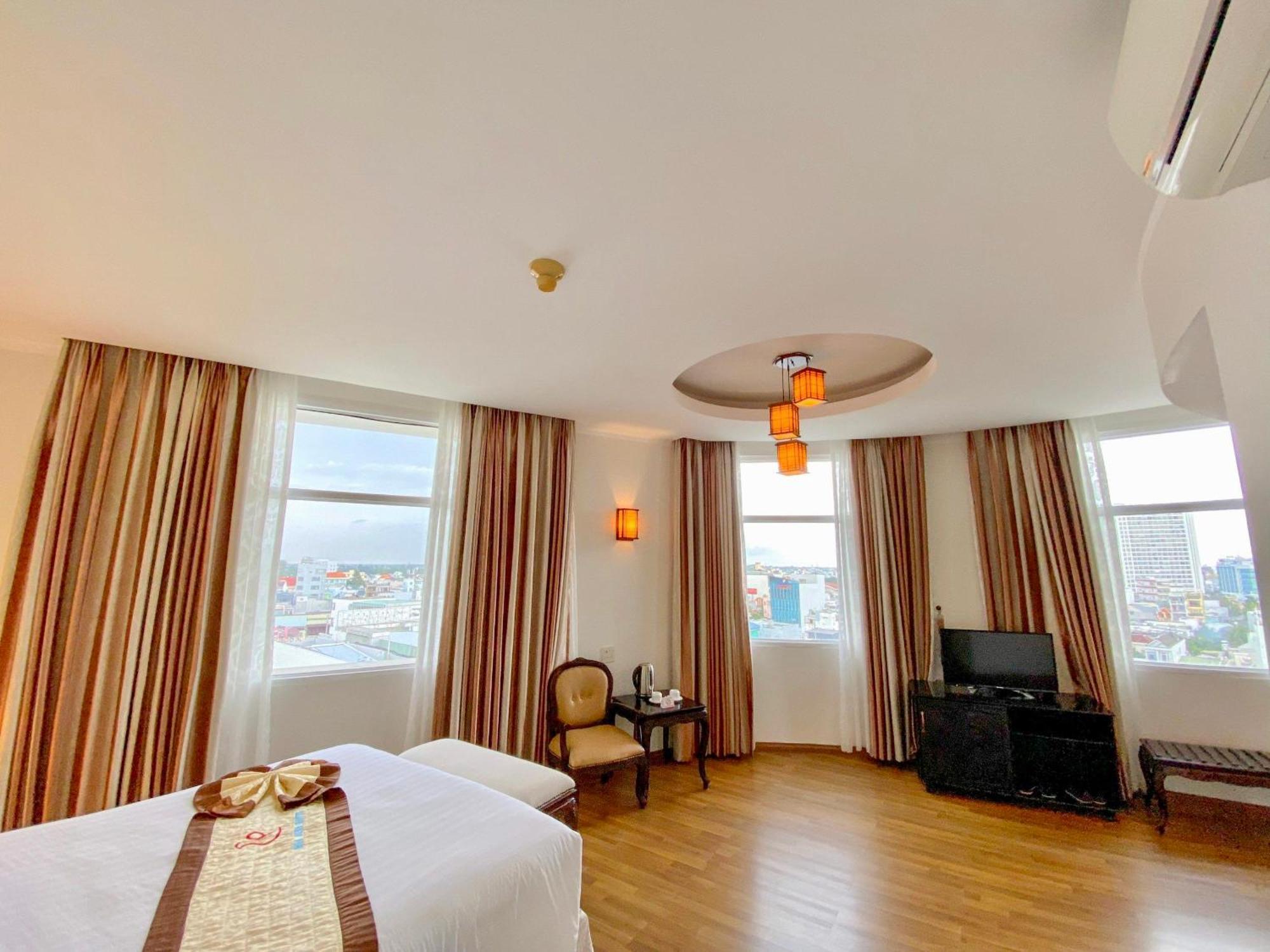 Hoa Binh 1 Hotel Long Xuyên Eksteriør billede