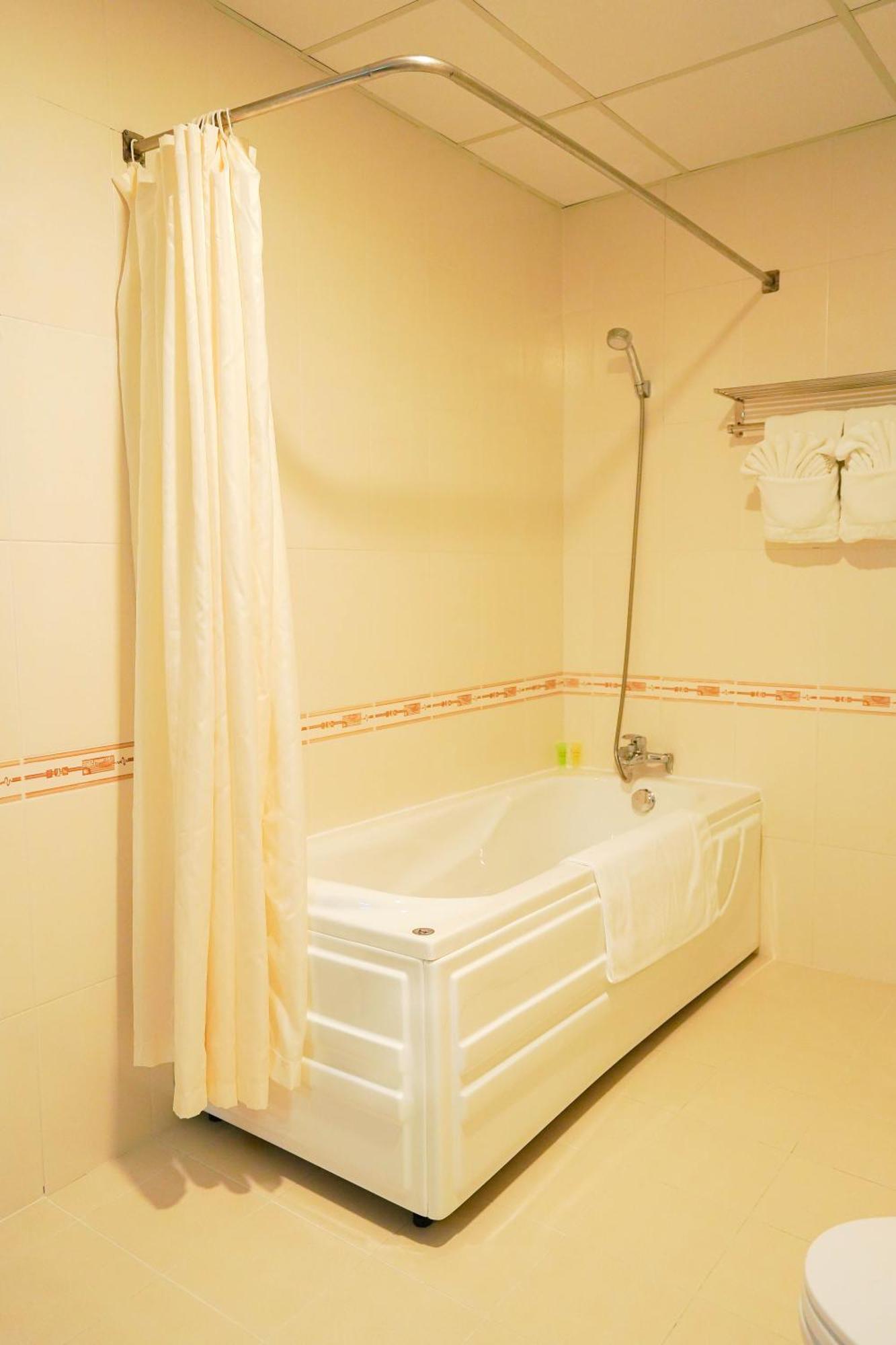 Hoa Binh 1 Hotel Long Xuyên Eksteriør billede
